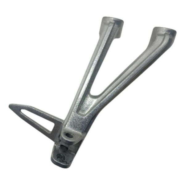 Suporte Pedaleira Traseira Dir Honda Cbr 650r 20/22 Original Prateado