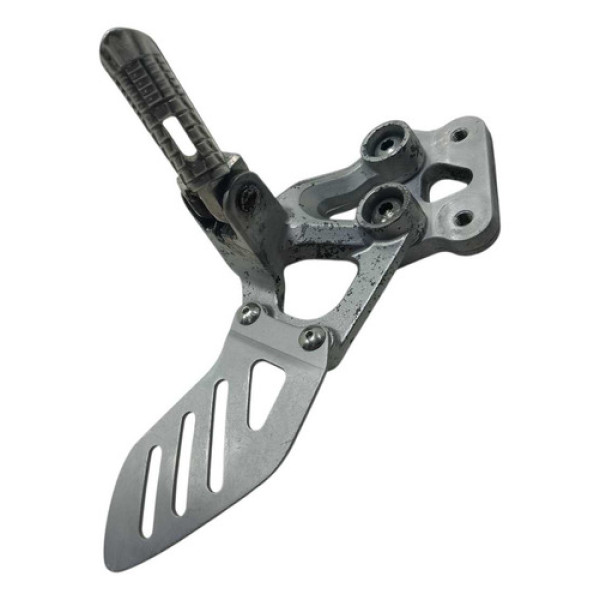 Suporte Pedaleira Dian Esq Suzuki Gsxr 750 07/09 Original Prateado